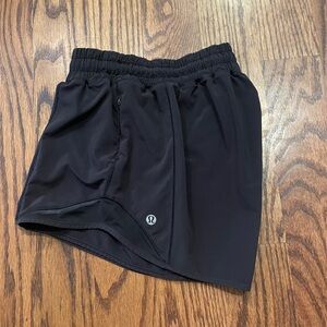 Hotty Hot High-Rise Lined Short 4"